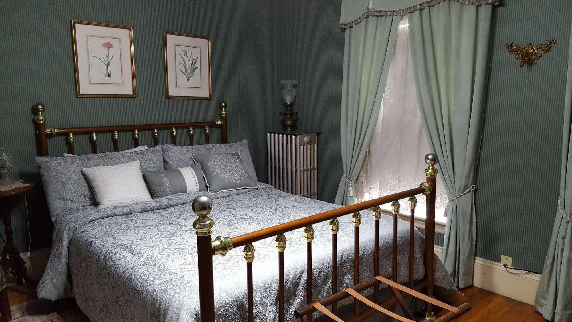 Holidae House Bed & Breakfast Bethel Exteriör bild